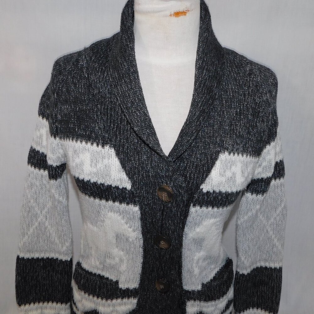 Bluenotes Gray White Wild Horse Stallion Button Front Cardigan Sweater Womens S - Picture 7 of 8